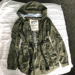 Garage lightweight parka